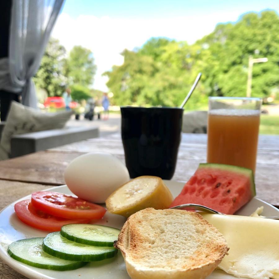 Gothem Logi Pension Buitenkant foto